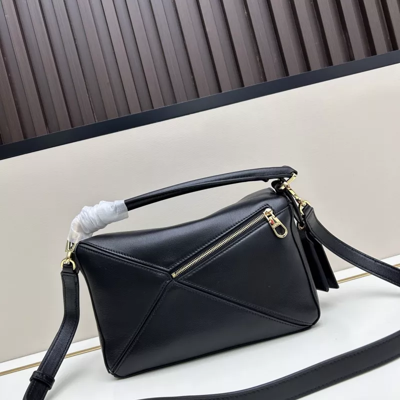 Unique 7515 LOEWE AAA Quality Messenger Bags For Women