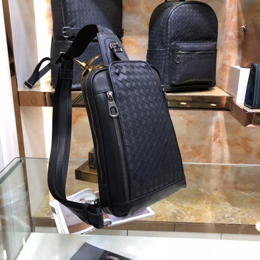 Unique 7707 Bottega Veneta AAA Man Messenger Bags