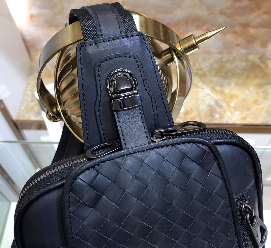 Unique 7707 Bottega Veneta AAA Man Messenger Bags
