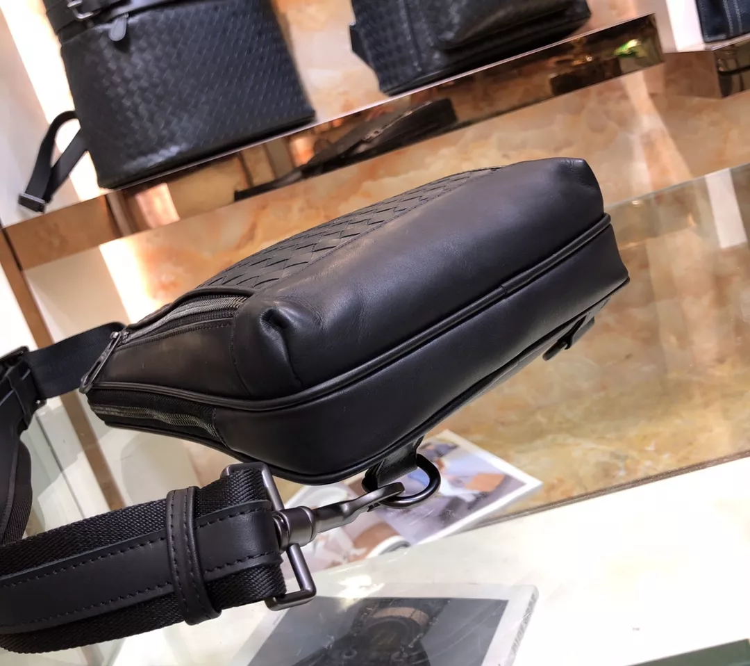 Unique 7707 Bottega Veneta AAA Man Messenger Bags