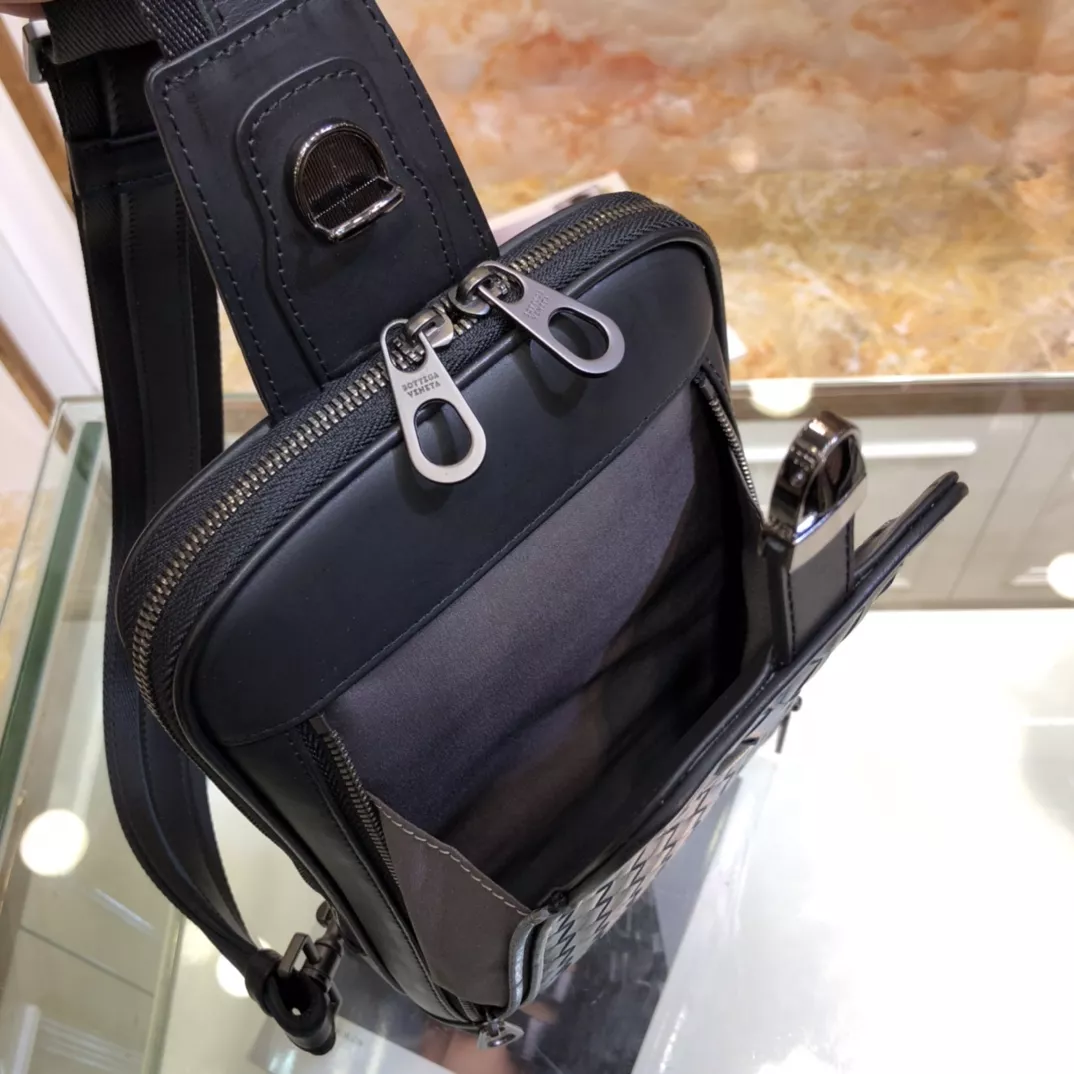 Unique 7707 Bottega Veneta AAA Man Messenger Bags