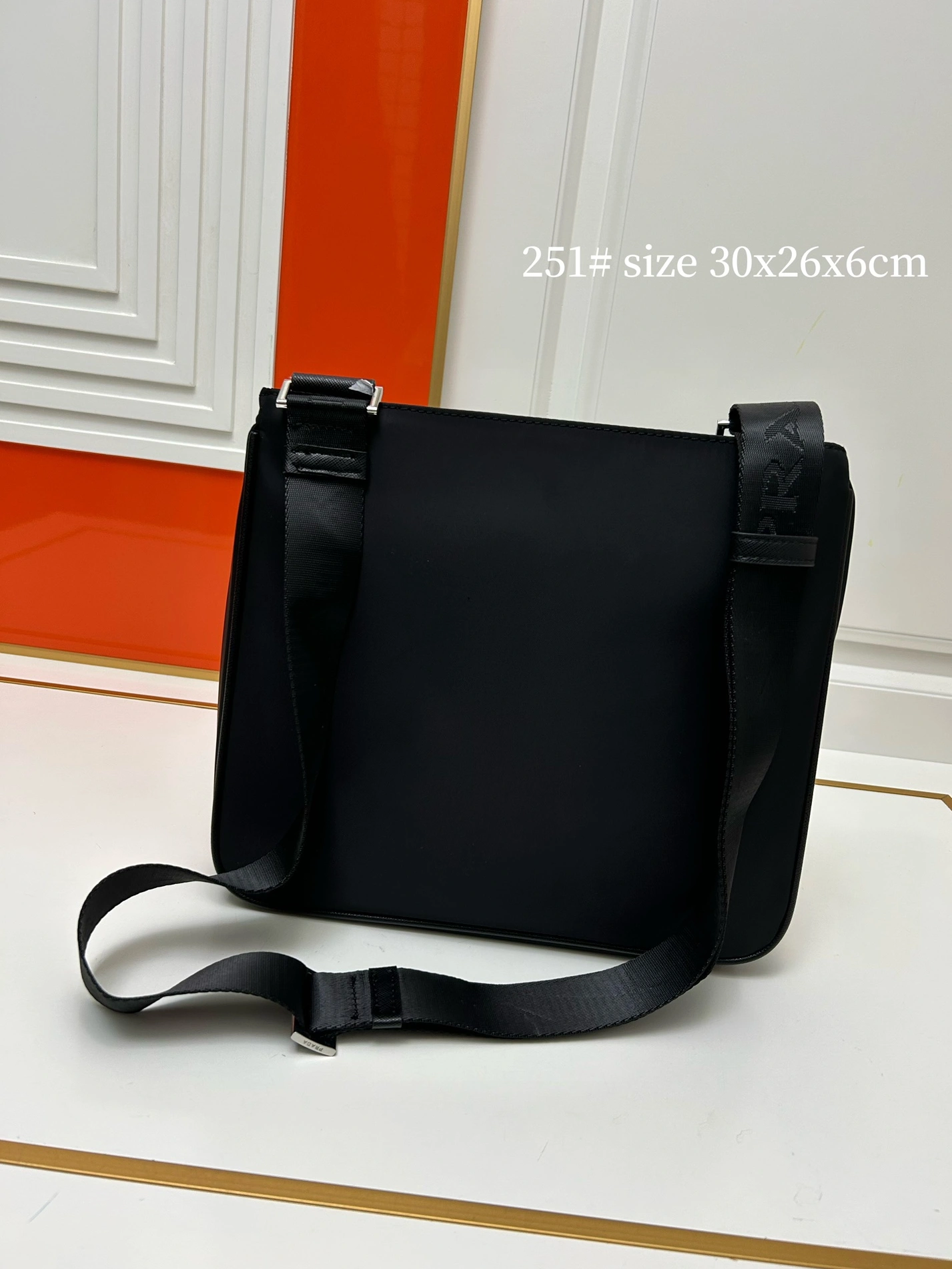 Unique 7783 Prada AAA Man Messenger Bags