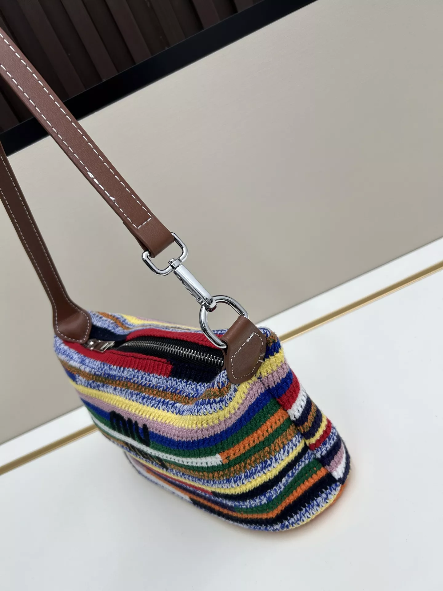 Unique 8011 MIU MIU AAA Quality Shoulder Bags For Women