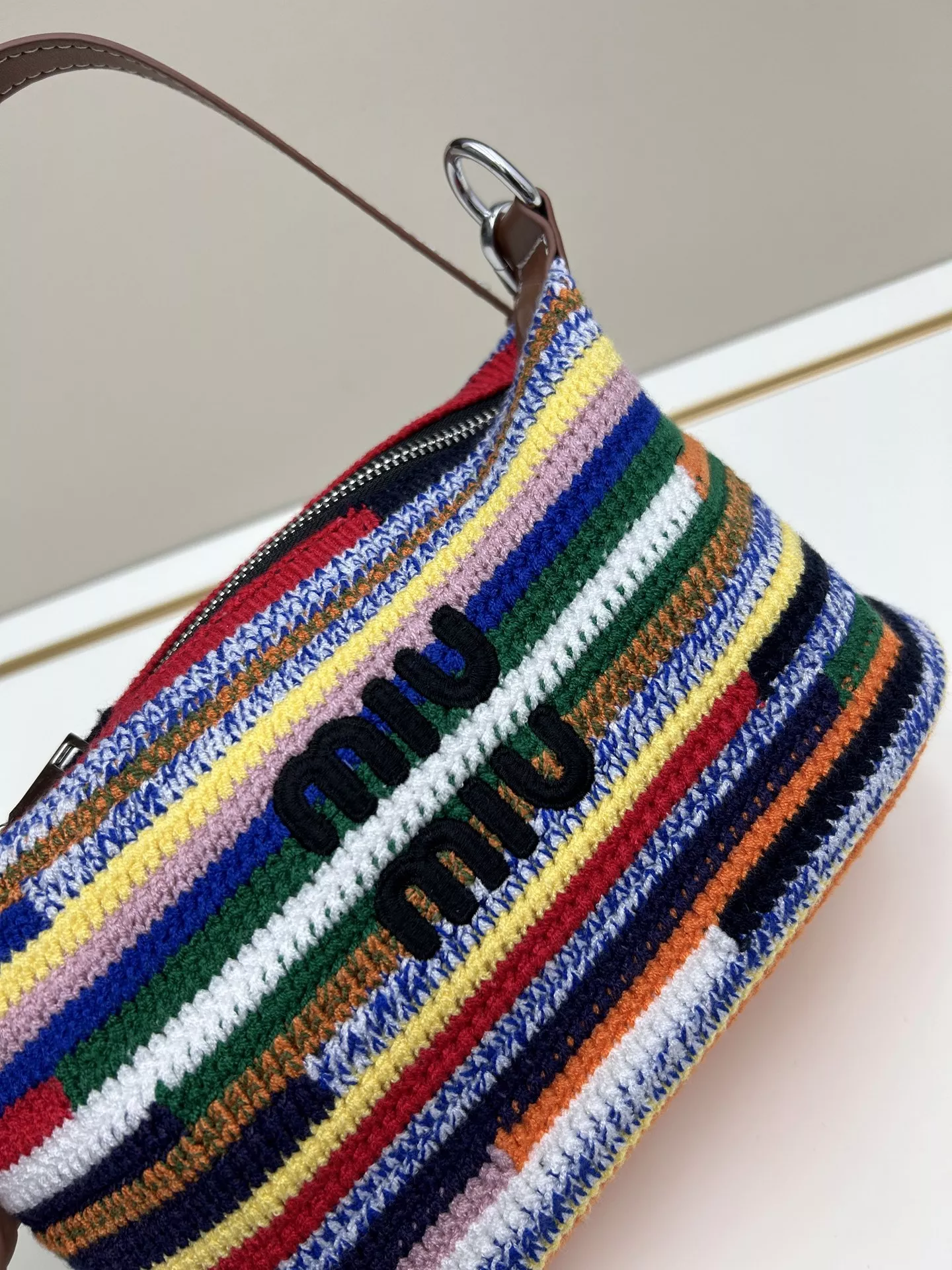 Unique 8011 MIU MIU AAA Quality Shoulder Bags For Women