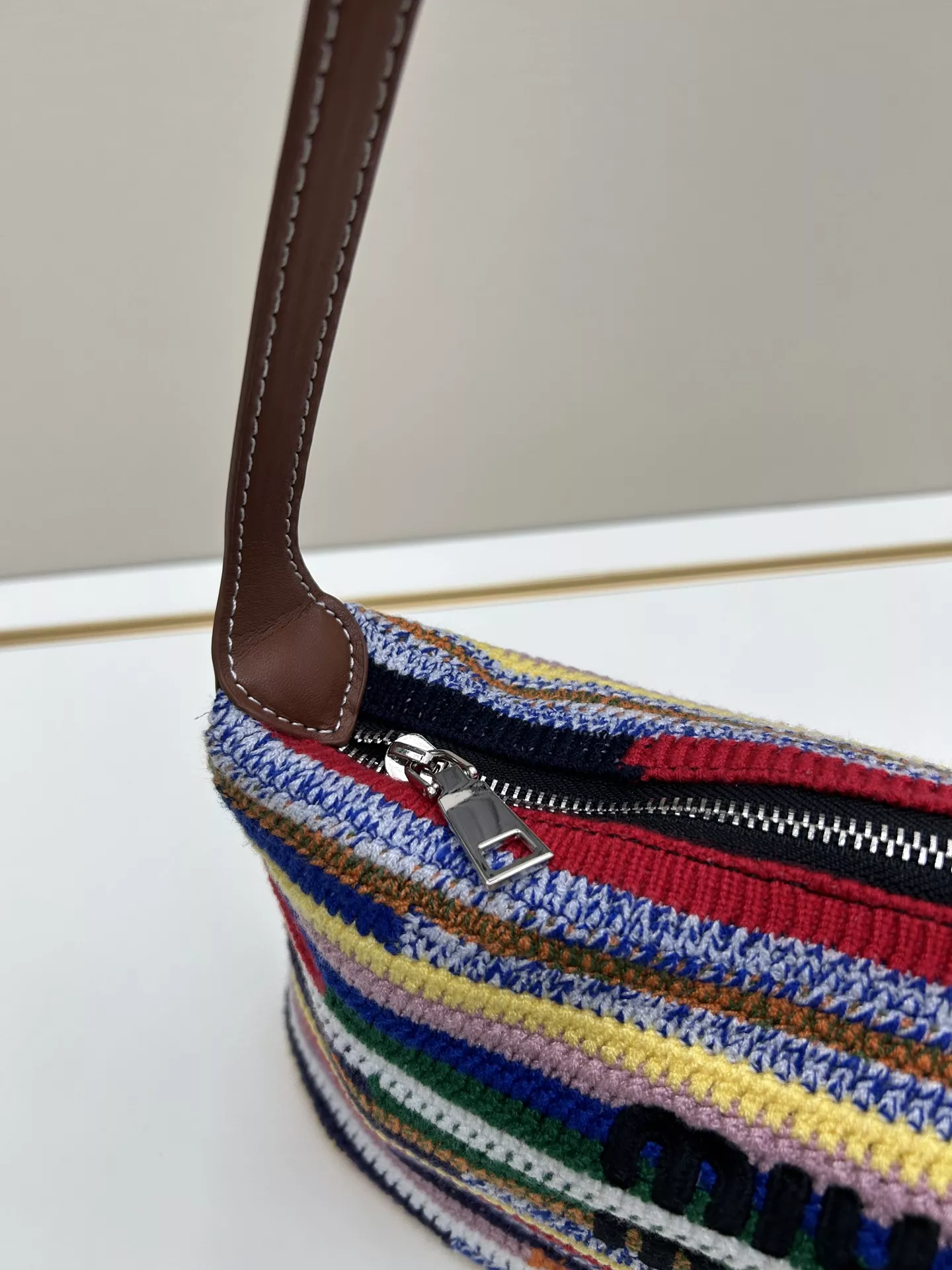 Unique 8011 MIU MIU AAA Quality Shoulder Bags For Women