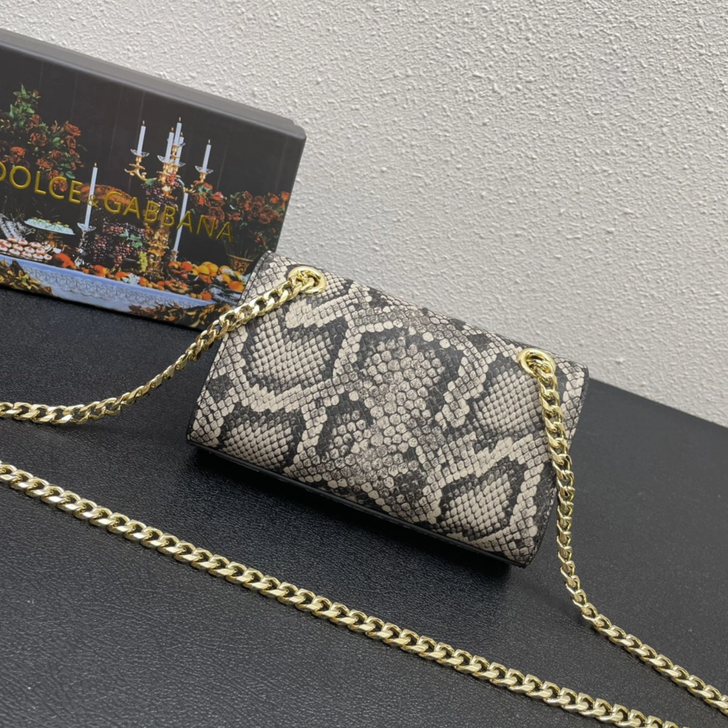 Unique 8061 Dolce & Gabbana D&G AAA Quality Messenger Bags For Women