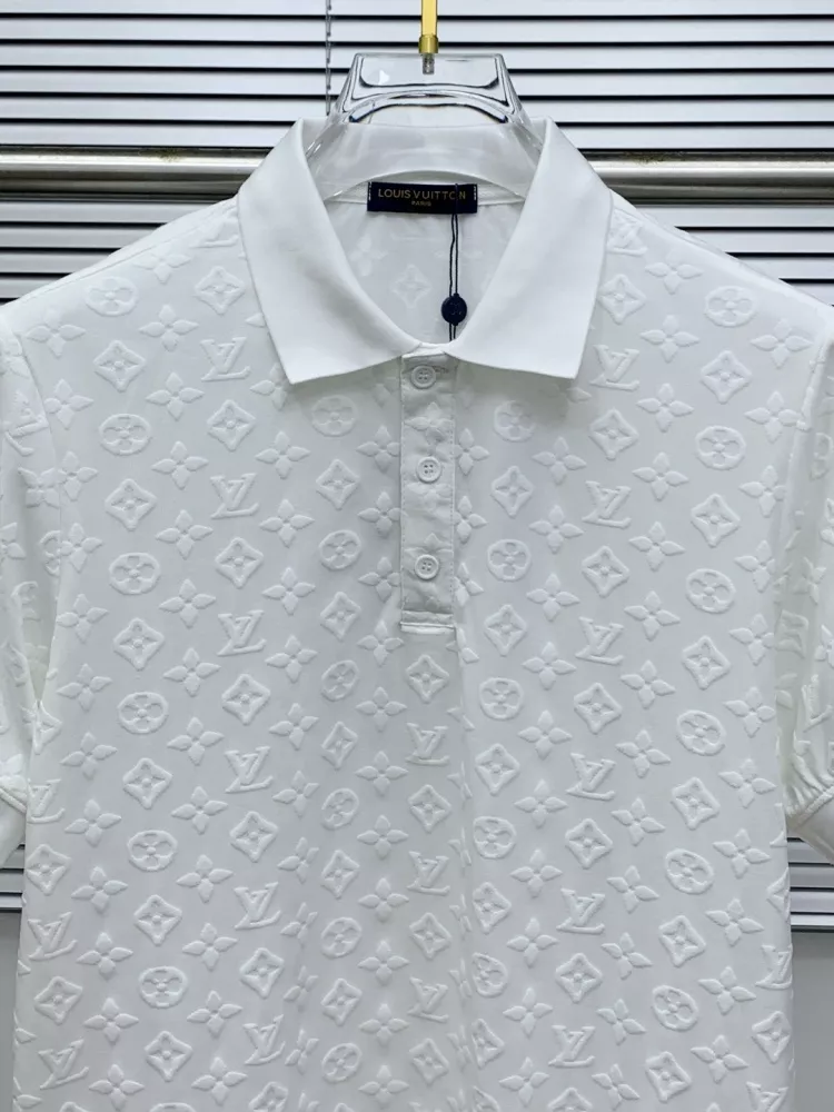 Unique 8132 Louis Vuitton LV T-Shirts Short Sleeved For Men