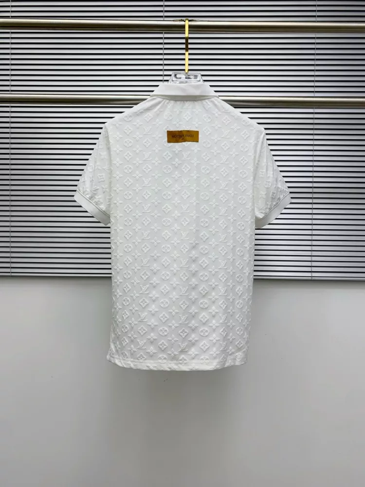Unique 8132 Louis Vuitton LV T-Shirts Short Sleeved For Men
