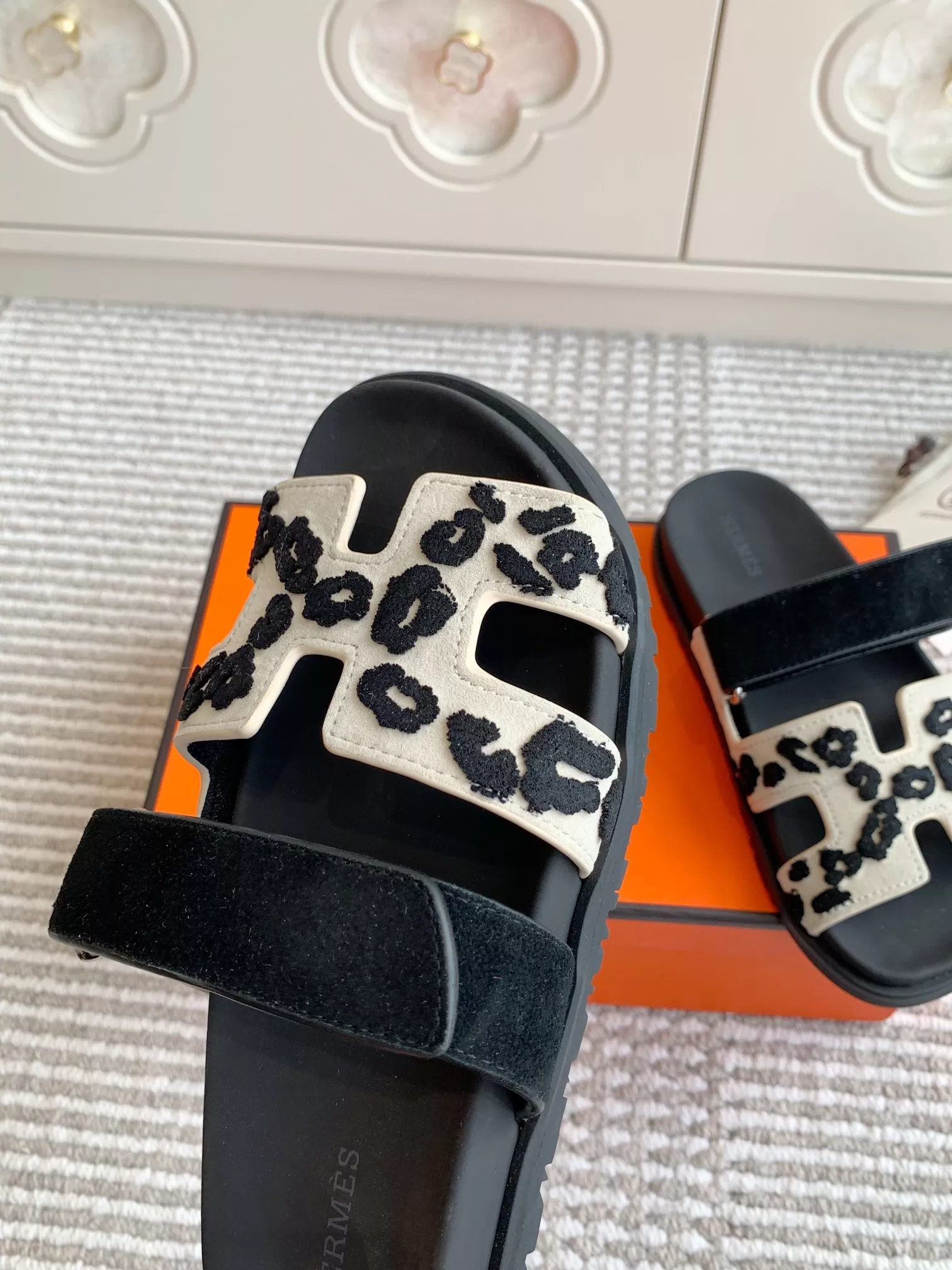 Unique 8343 Hermes Slippers For Men