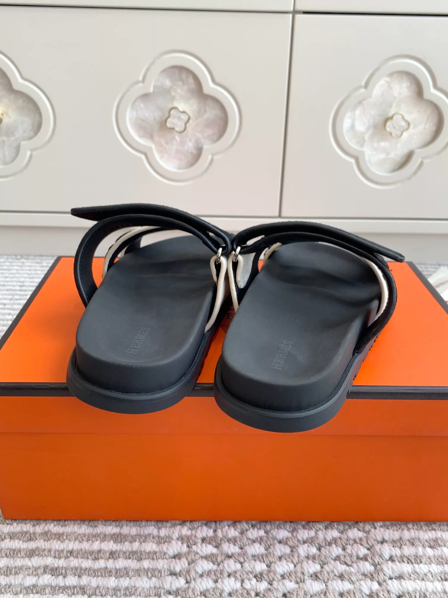 Unique 8343 Hermes Slippers For Men