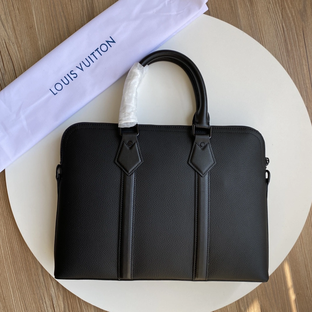 Unique 8424 Louis Vuitton AAA Man Handbags