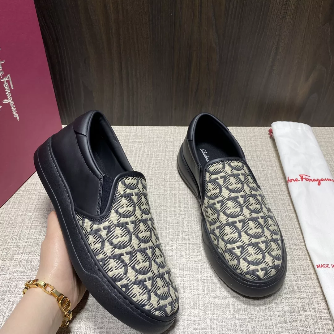 Unique 844 Salvatore Ferragamo Casual Shoes For Men
