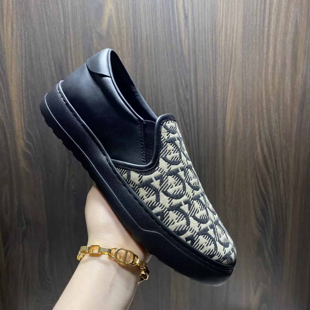Unique 844 Salvatore Ferragamo Casual Shoes For Men