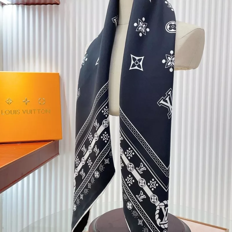 Unique 8497 Louis Vuitton Silk Squares
