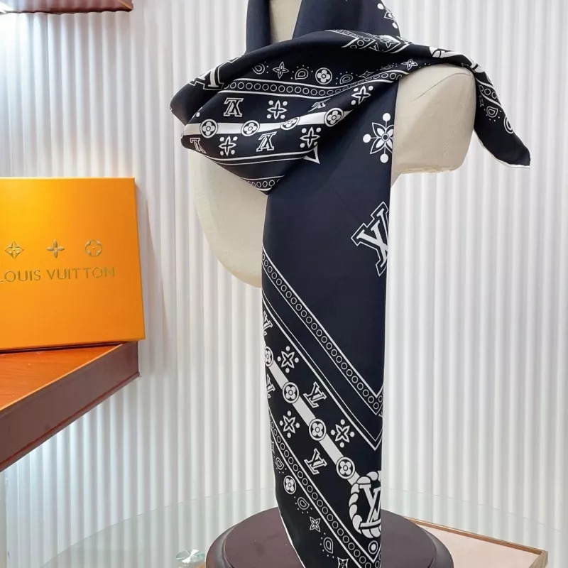 Unique 8497 Louis Vuitton Silk Squares