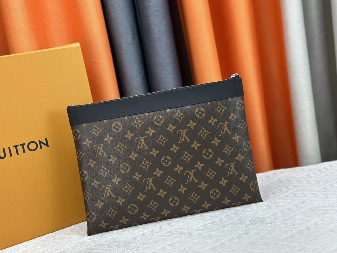 Unique 8620 Louis Vuitton LV Wallets For Unisex