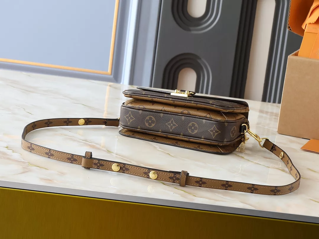 Unique 889 Louis Vuitton Messenger Bag For Women