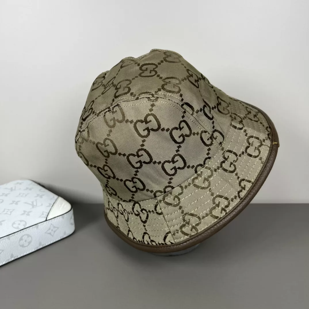 Unique 8957 Gucci Caps