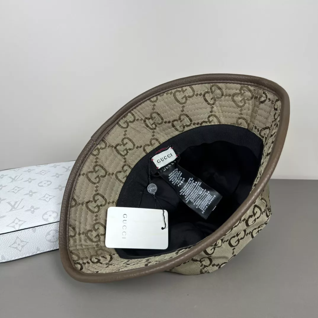 Unique 8957 Gucci Caps