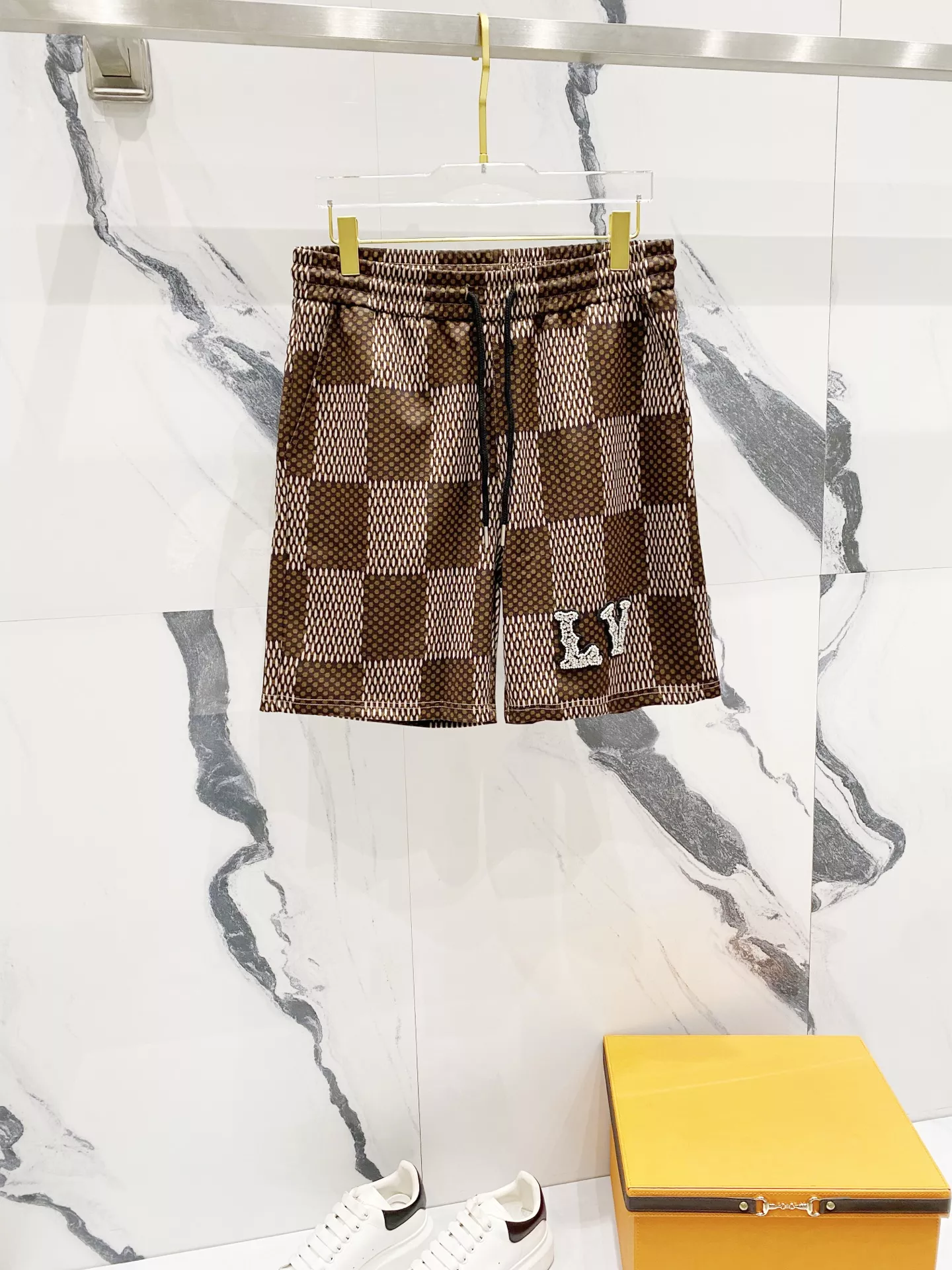 Unique 9128 Louis Vuitton LV Tracksuits Short Sleeved For Unisex