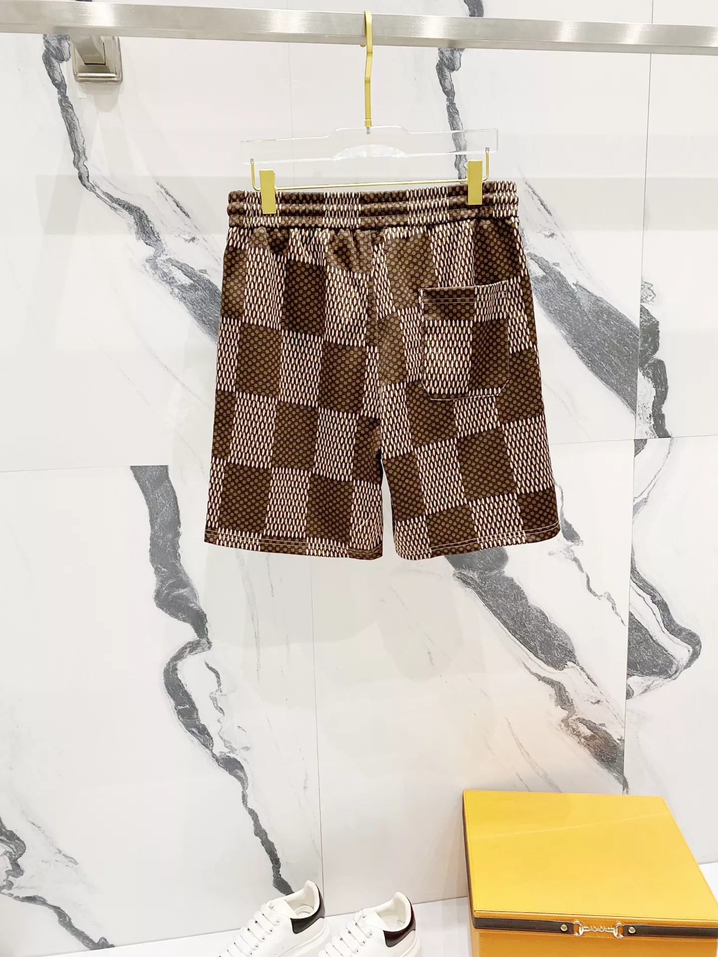 Unique 9128 Louis Vuitton LV Tracksuits Short Sleeved For Unisex