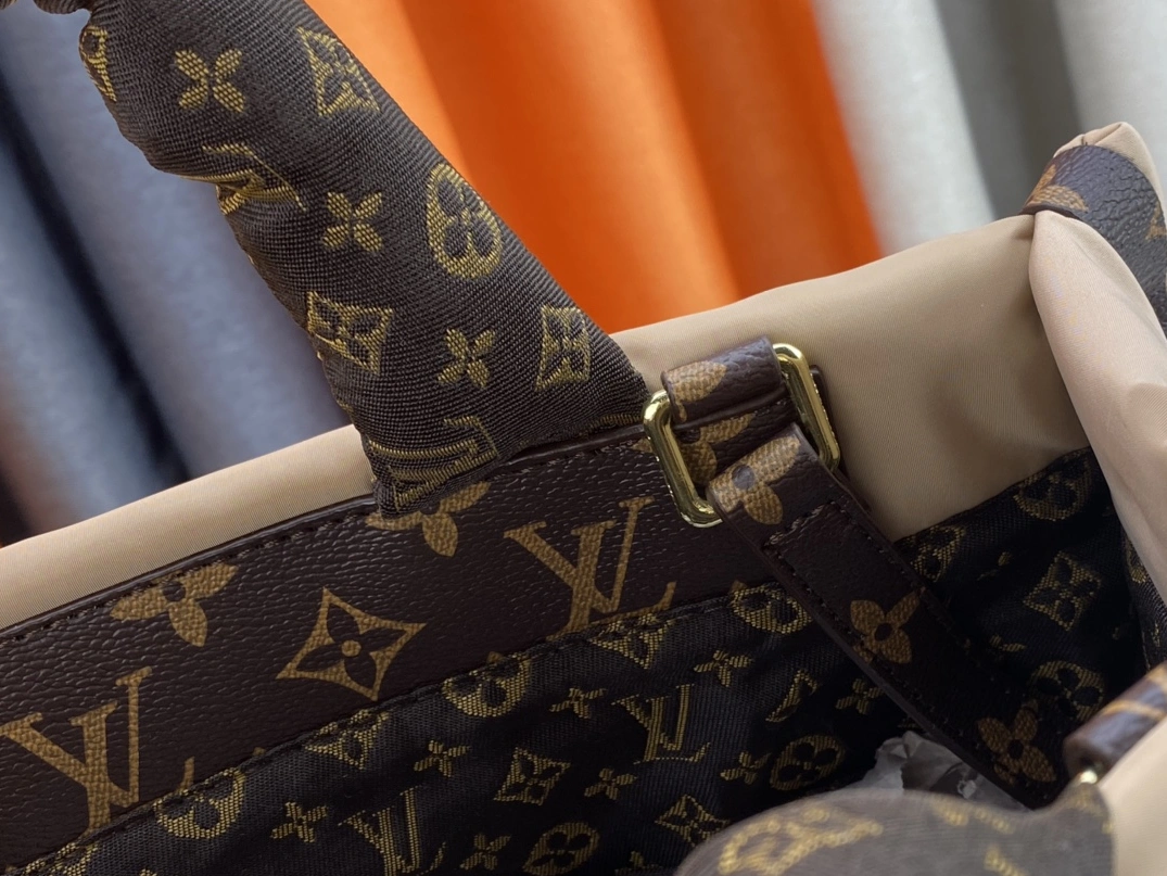 Unique 9261 Louis Vuitton AAA Quality Tote-Handbags For Women