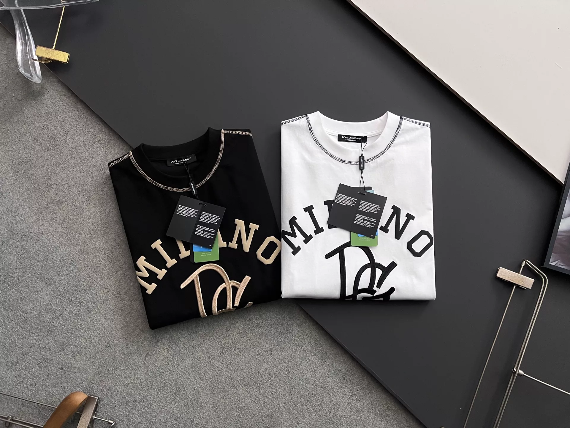 Unique 9385 Dolce & Gabbana D&G T-Shirts Short Sleeved For Unisex