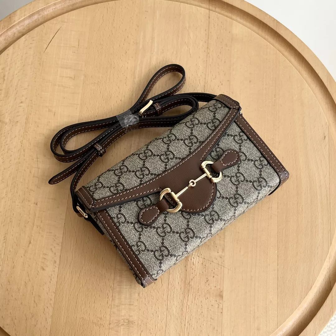 Unique 9538 Gucci AAA Quality Messenger Bags For Women
