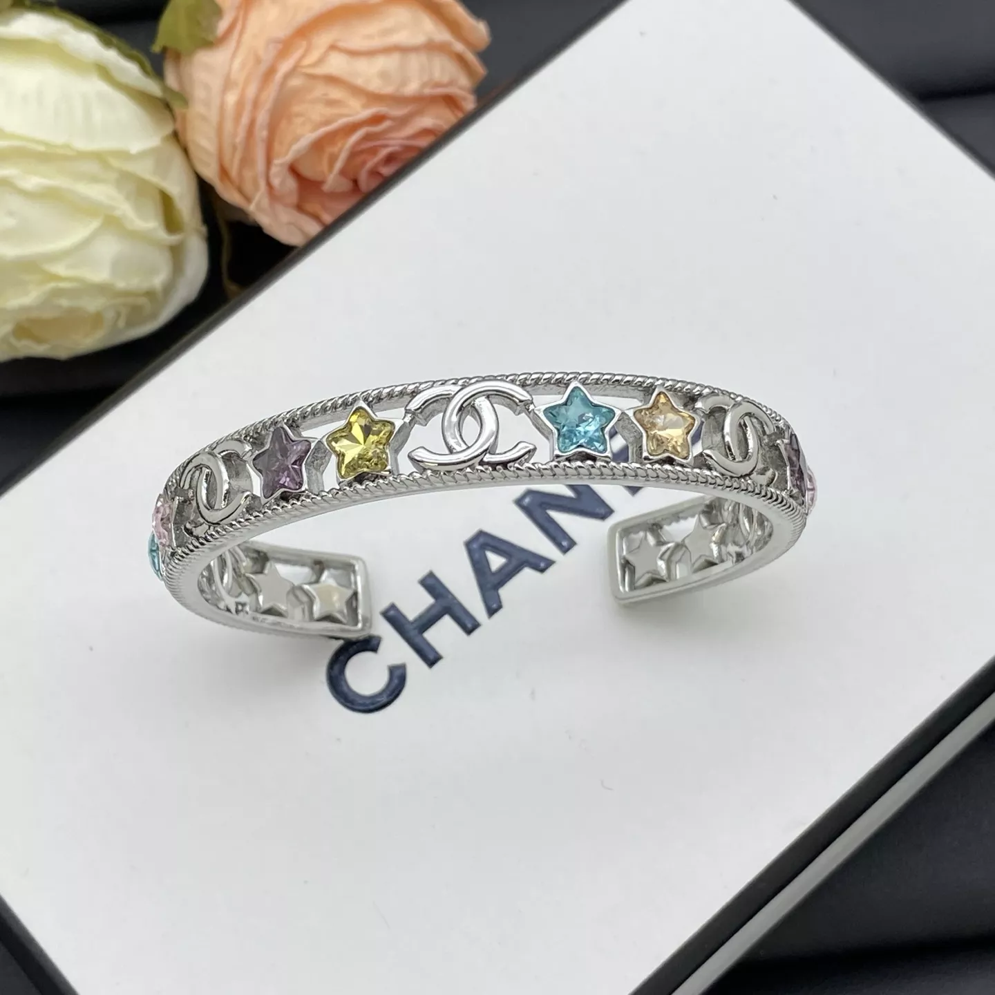 Unique 9584 Chanel Bracelets