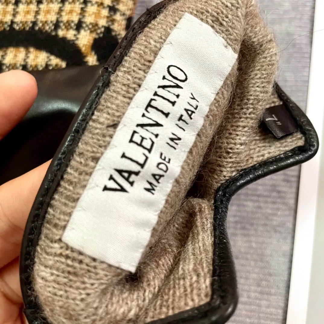 Unique 9754 Valentino Gloves For Women