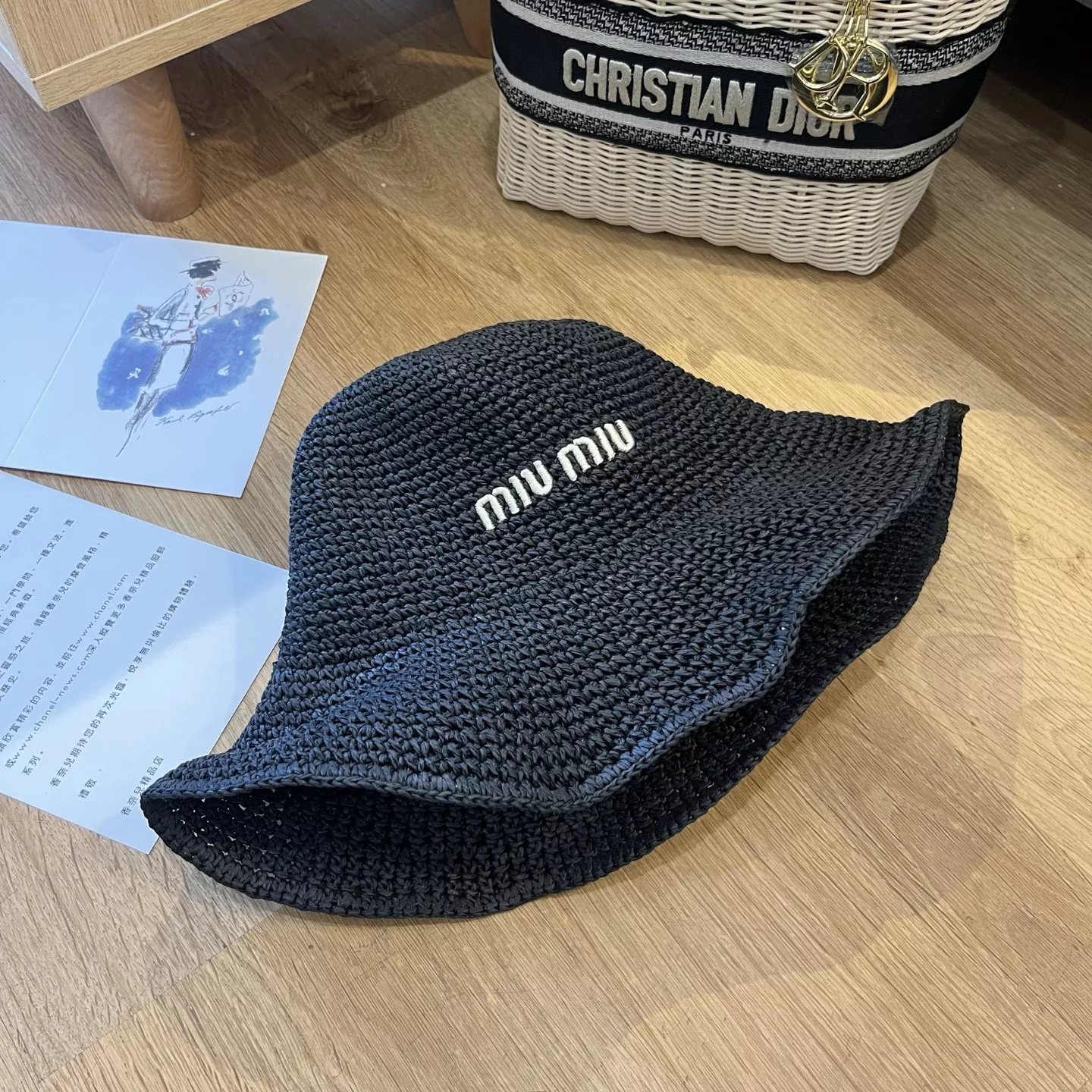 Unique 976 MIU MIU Caps