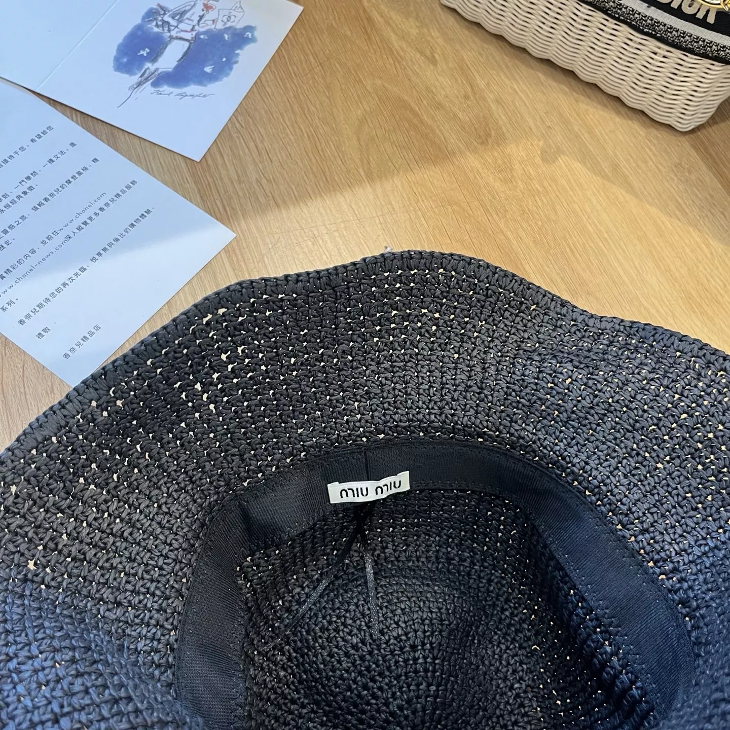Unique 976 MIU MIU Caps