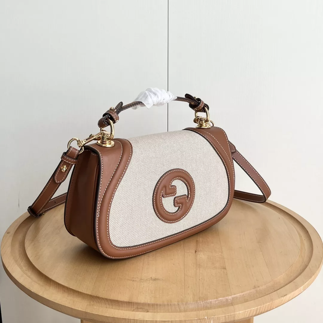 Unique 9879 Gucci AAA Quality Messenger Bags For Women