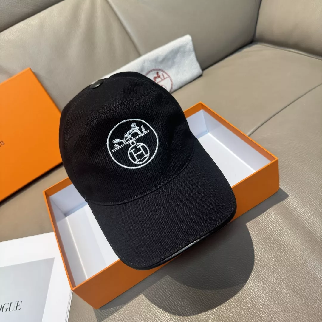 UrbanStyle 1096 Hermes Caps