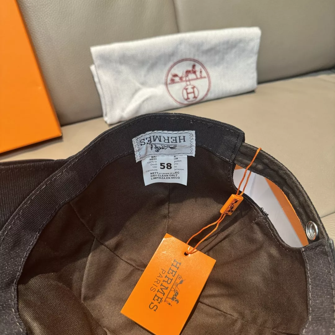 UrbanStyle 1096 Hermes Caps