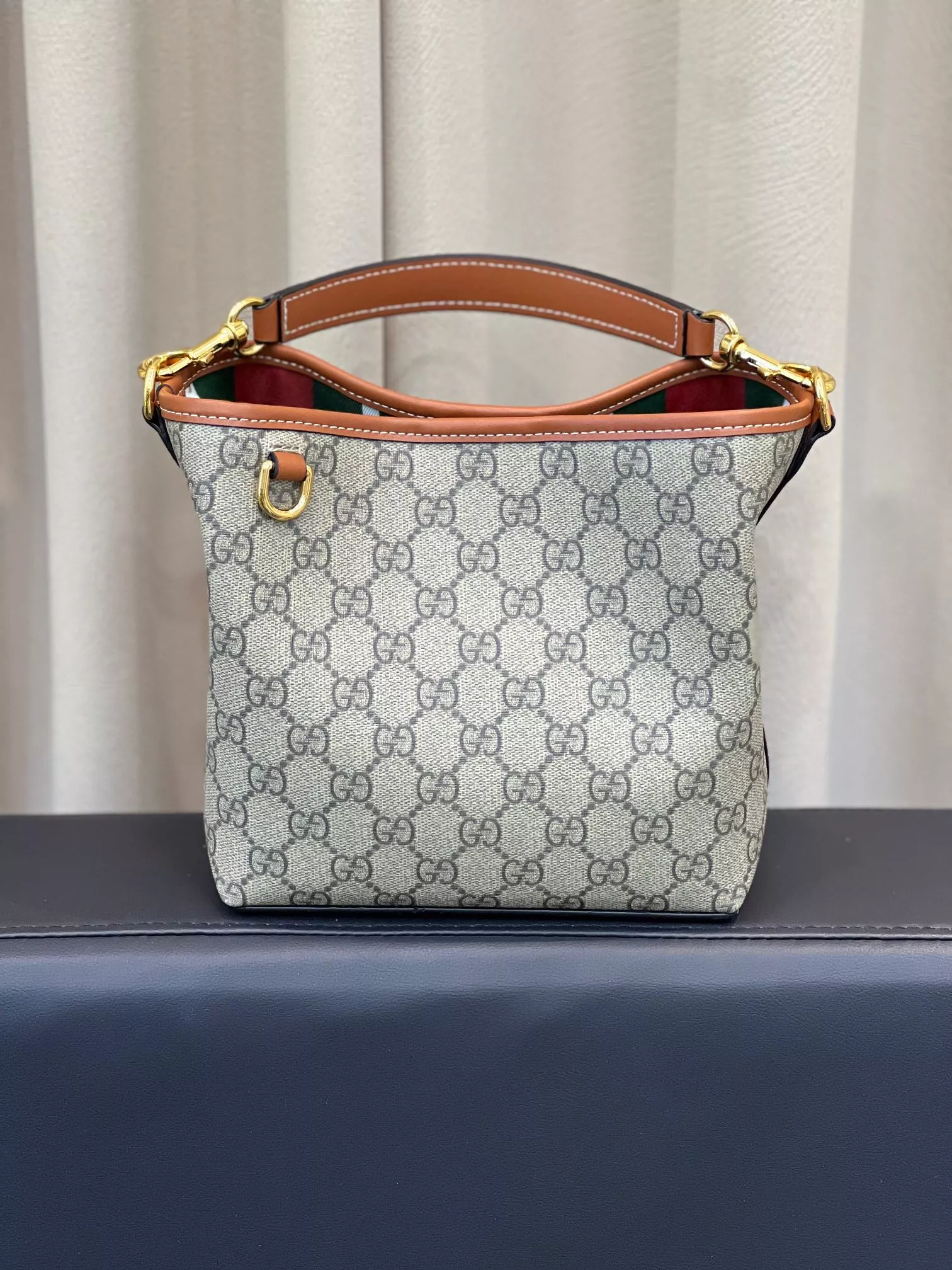 UrbanStyle 1218 Gucci AAA Quality Messenger Bags For Women