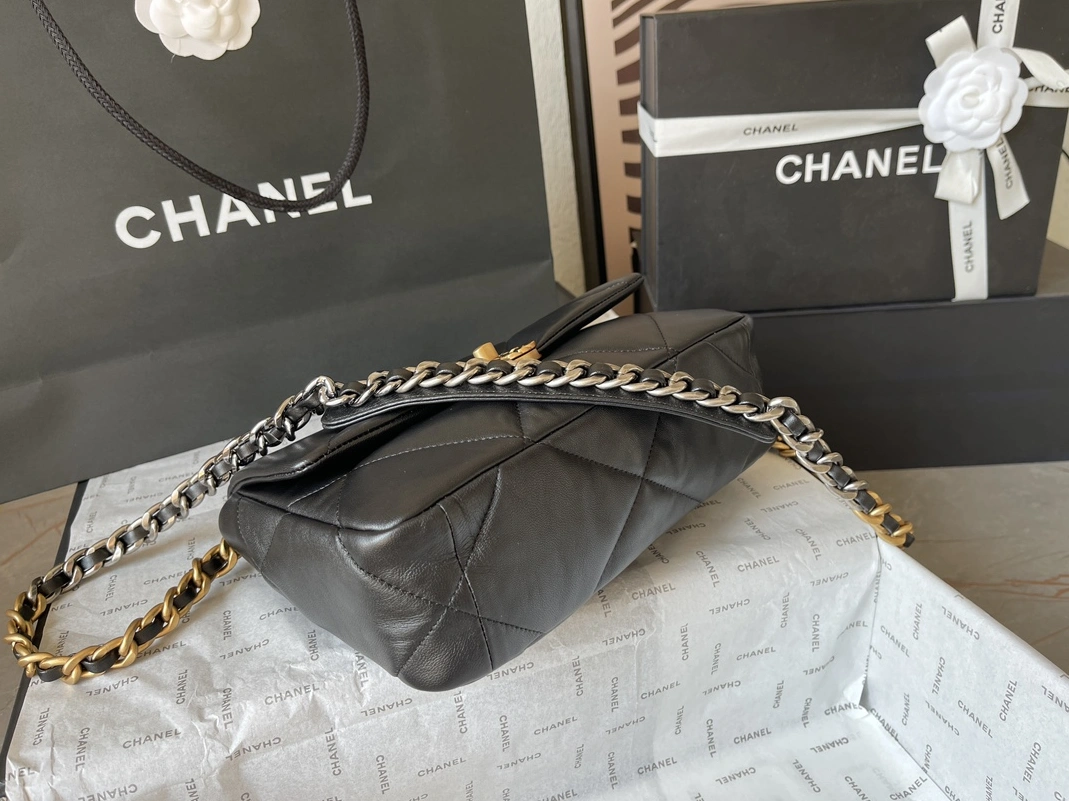 UrbanStyle 1316 Chanel AAA Quality Messenger Bags For Women