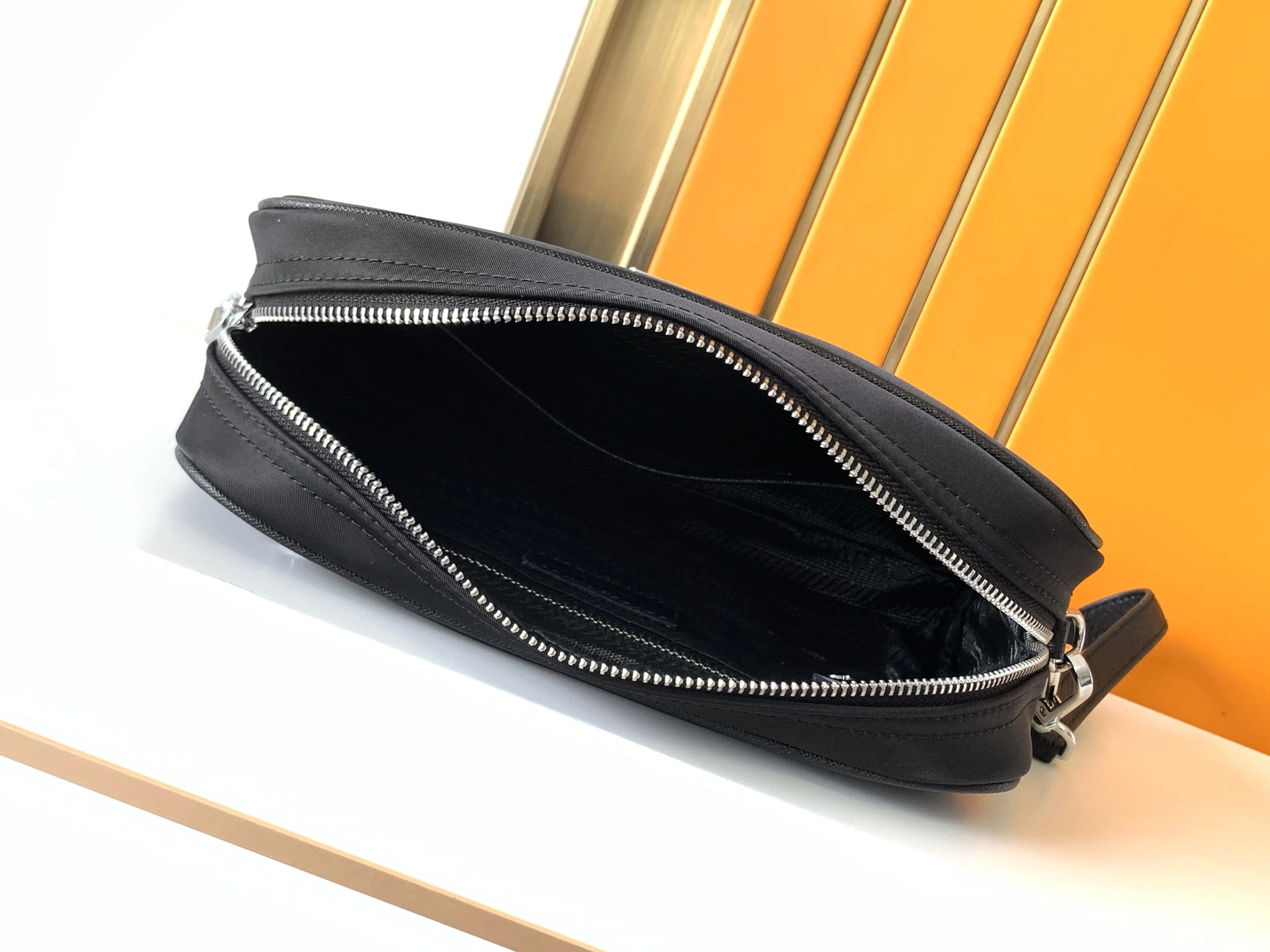 UrbanStyle 1417 Prada AAA Man Wallets