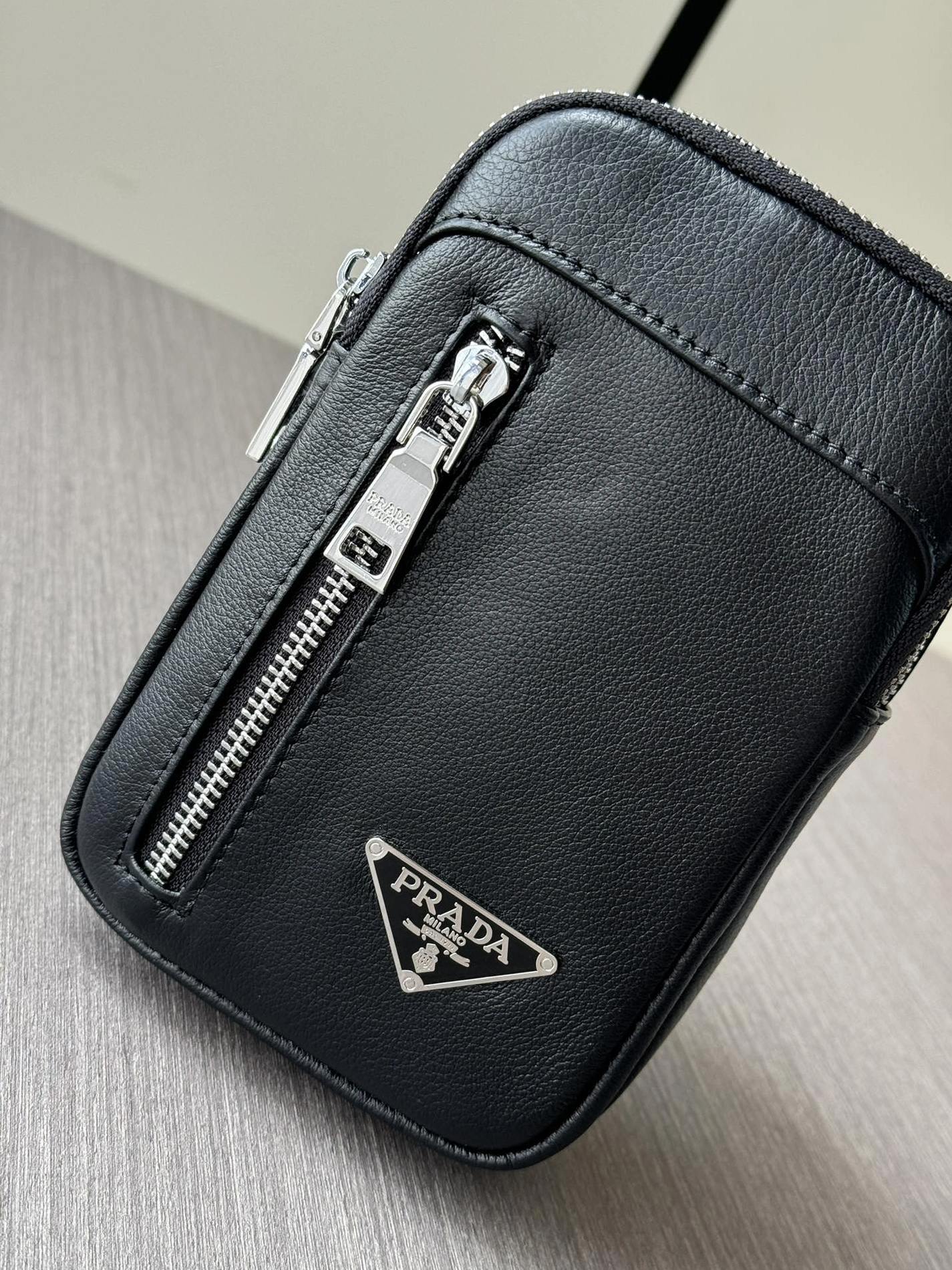 UrbanStyle 1463 Prada AAA Man Messenger Bags