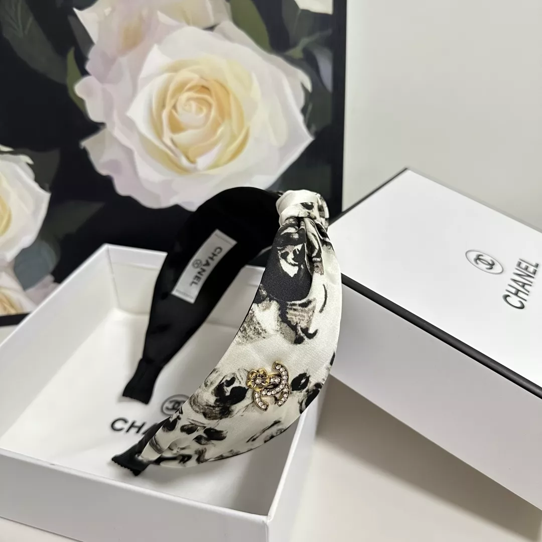UrbanStyle 1467 Chanel Headband