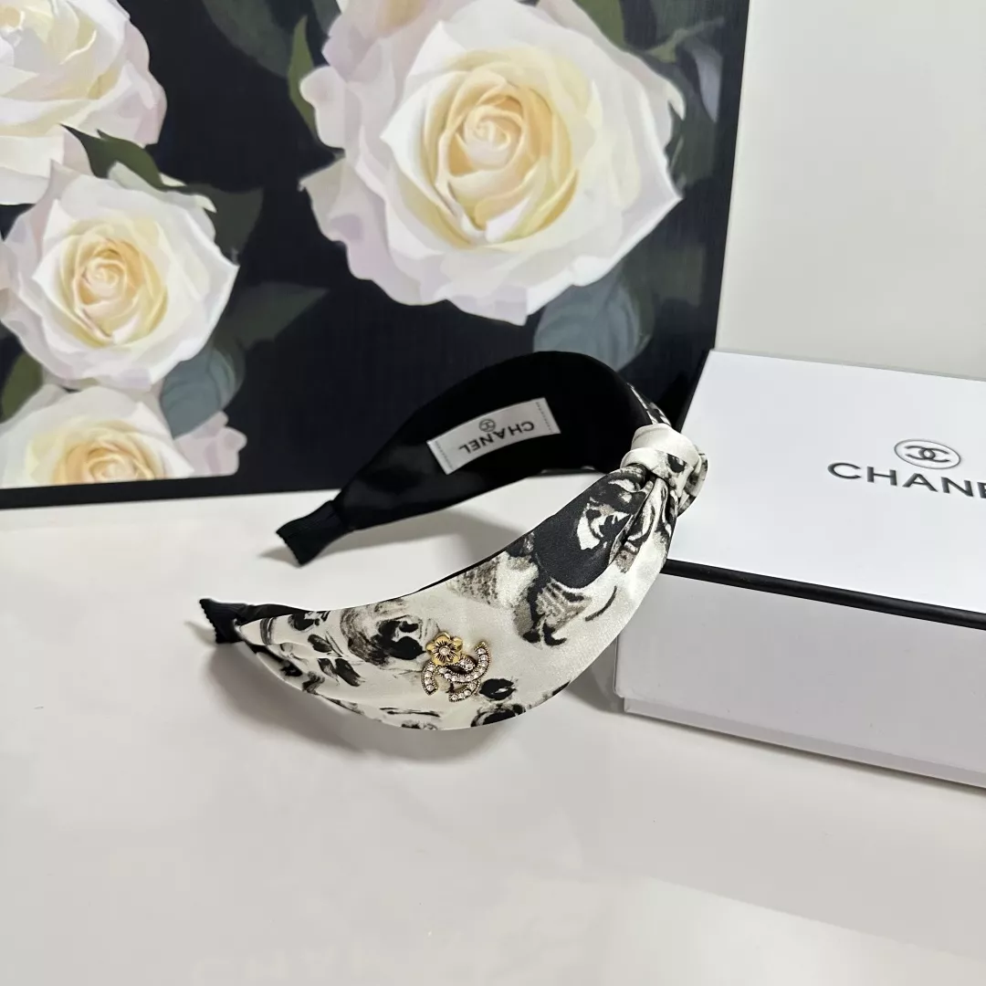 UrbanStyle 1467 Chanel Headband