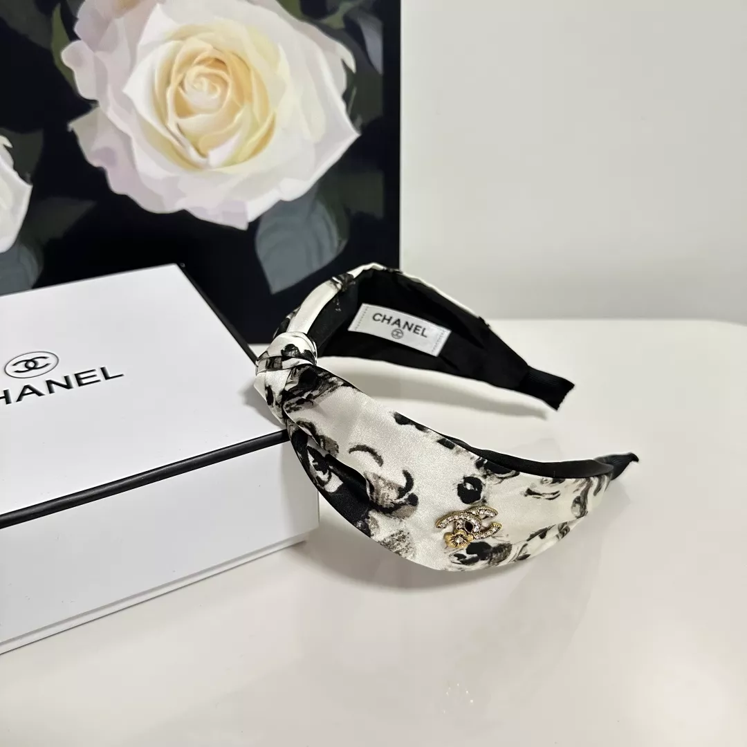 UrbanStyle 1467 Chanel Headband
