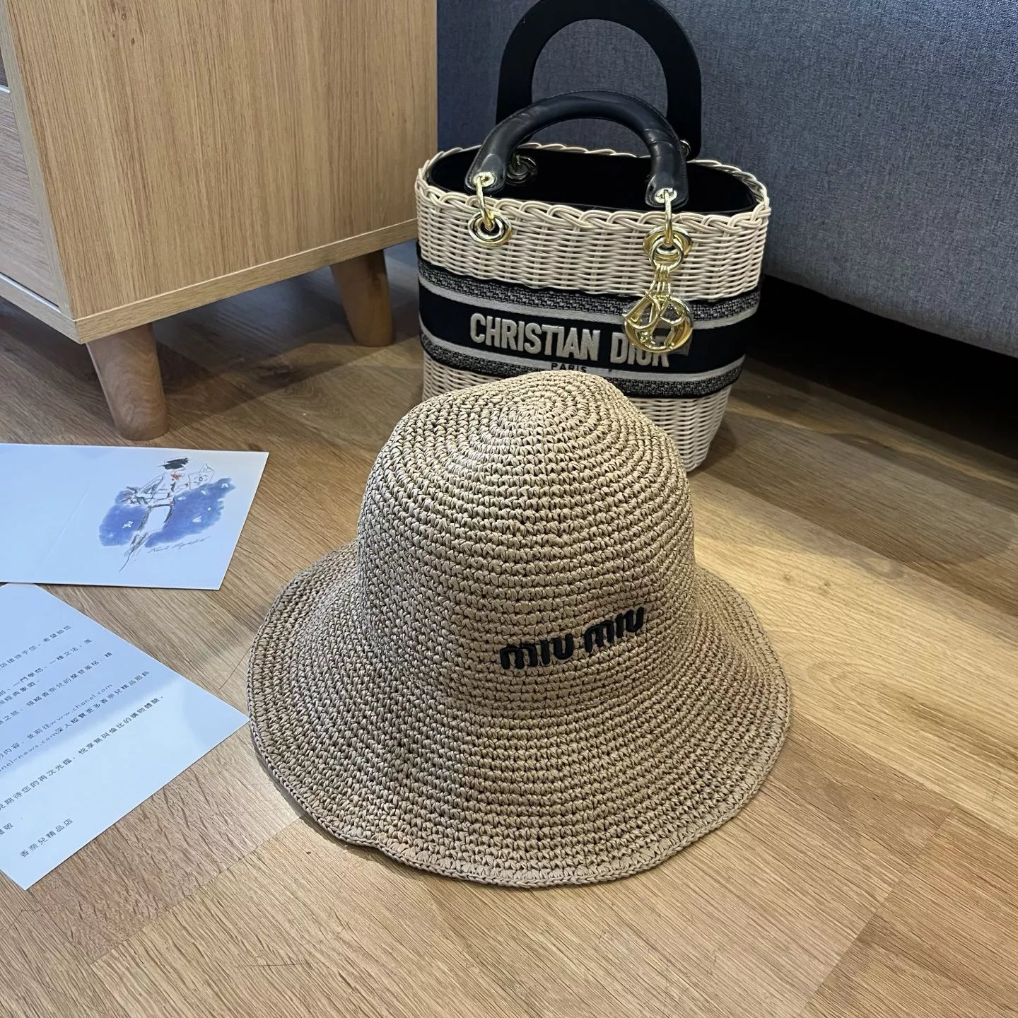UrbanStyle 1553 MIU MIU Caps