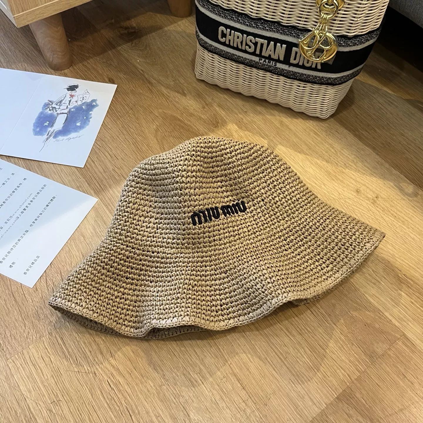 UrbanStyle 1553 MIU MIU Caps