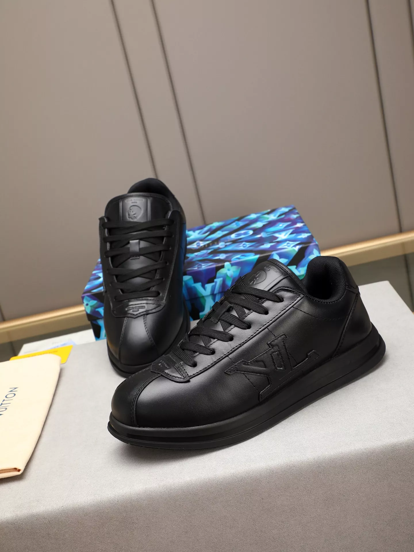 UrbanStyle 1643 Louis Vuitton Casual Shoes For Men