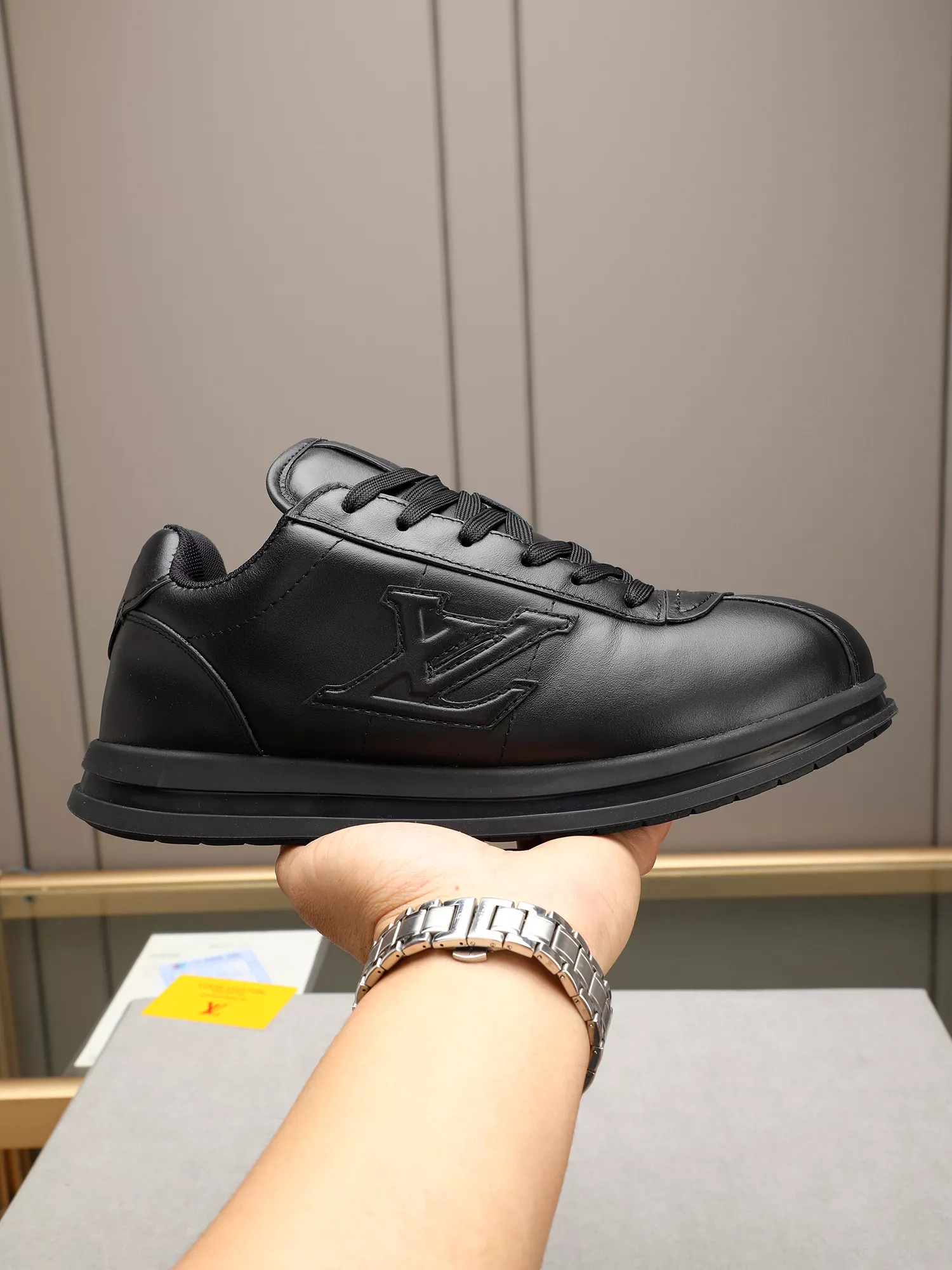 UrbanStyle 1643 Louis Vuitton Casual Shoes For Men