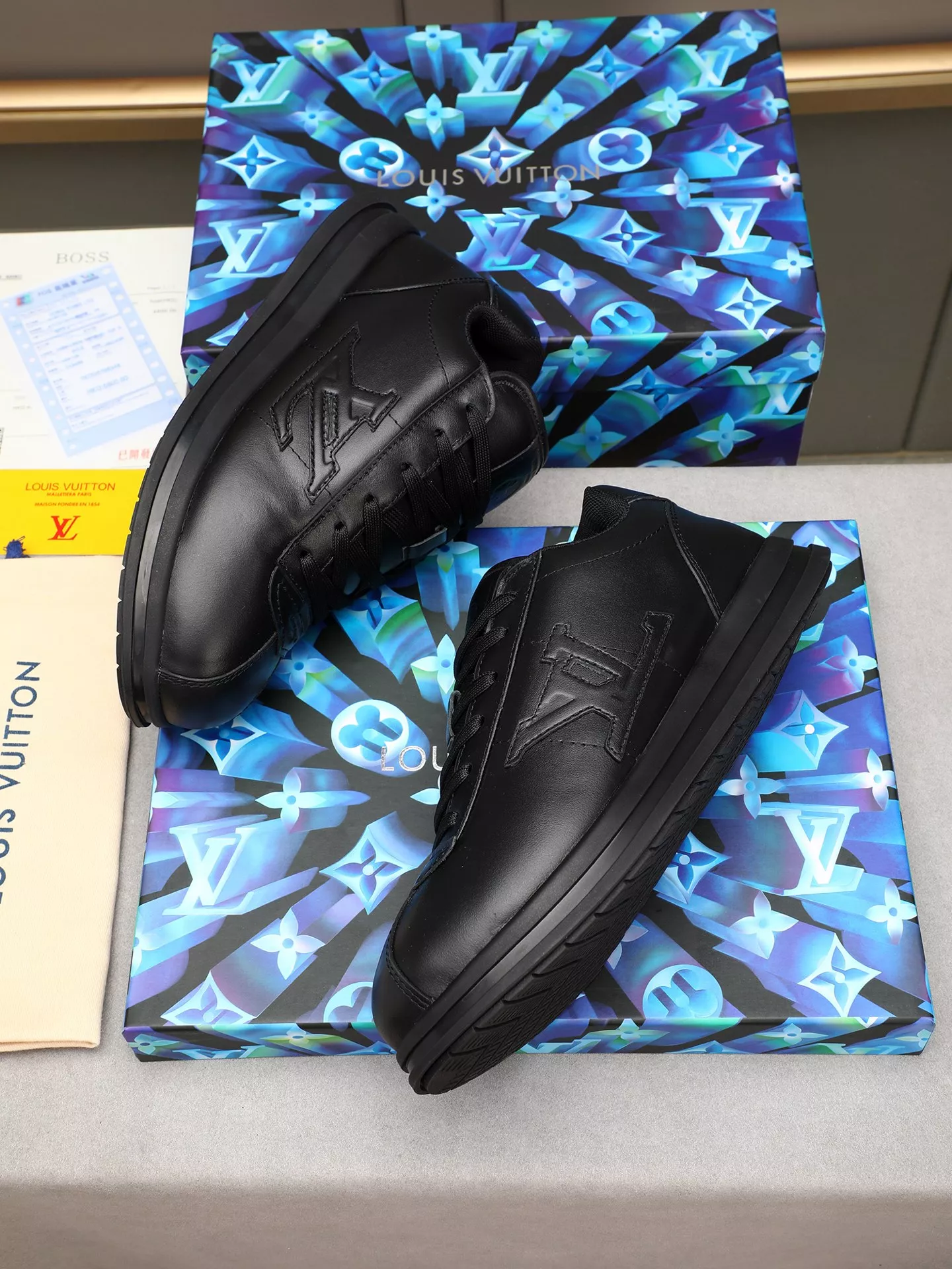 UrbanStyle 1643 Louis Vuitton Casual Shoes For Men