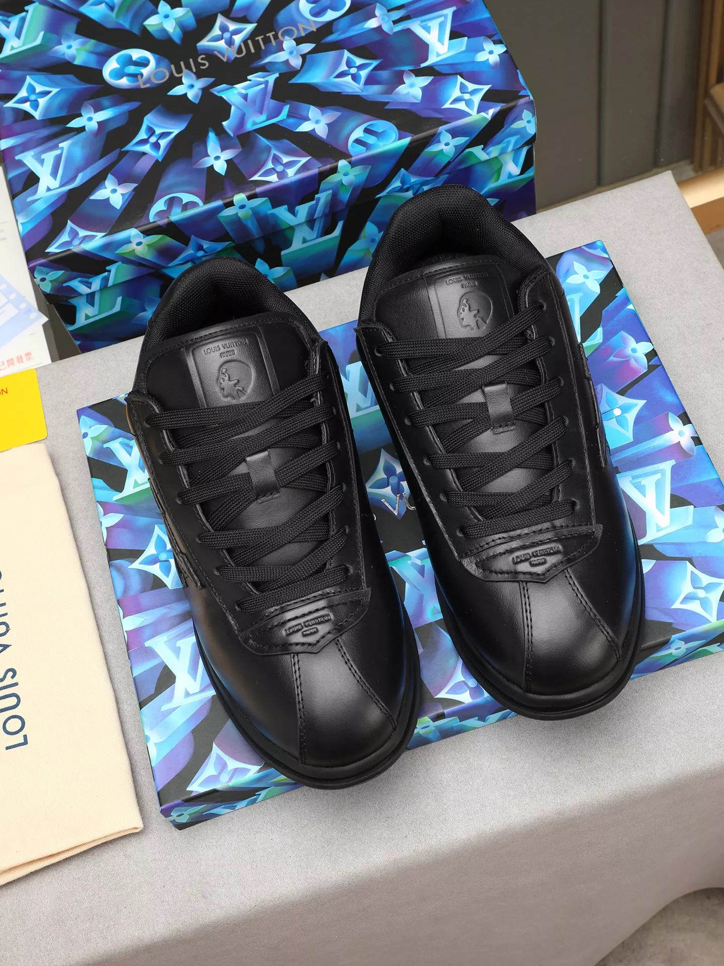 UrbanStyle 1643 Louis Vuitton Casual Shoes For Men