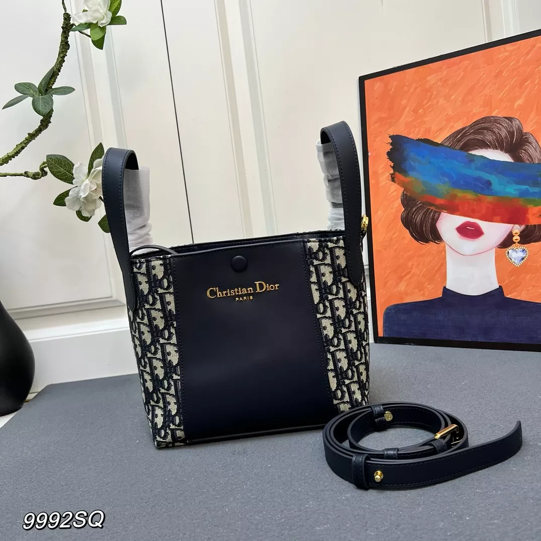 UrbanStyle 1721 Christian Dior AAA Quality Handbags For Women