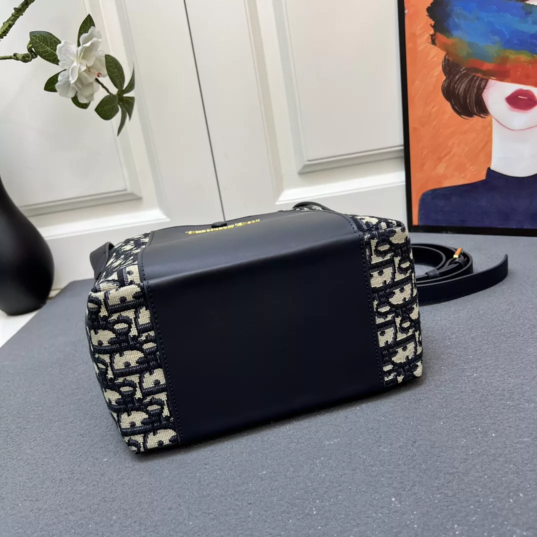 UrbanStyle 1721 Christian Dior AAA Quality Handbags For Women
